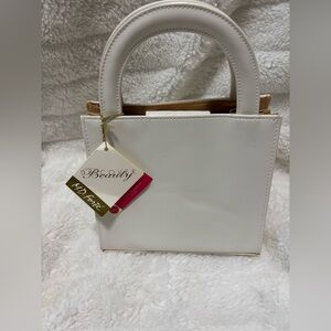Cute small white faux leather mini purse hard side with handles M.D. Forte